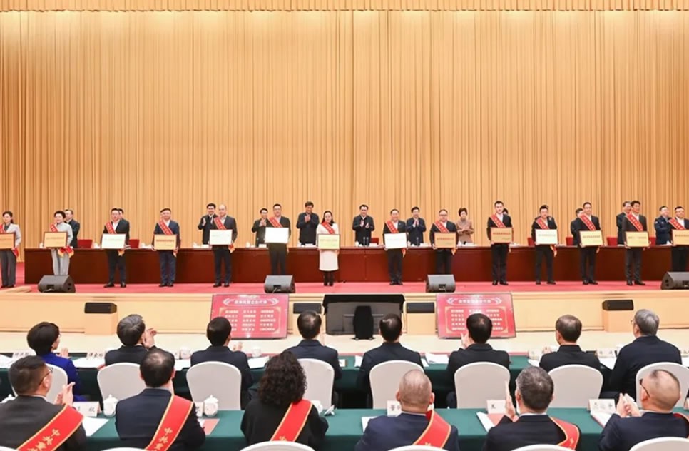 喜报 | 大奖国际·(中国游)官方网站荣获“重庆市优秀民营企业”称号！